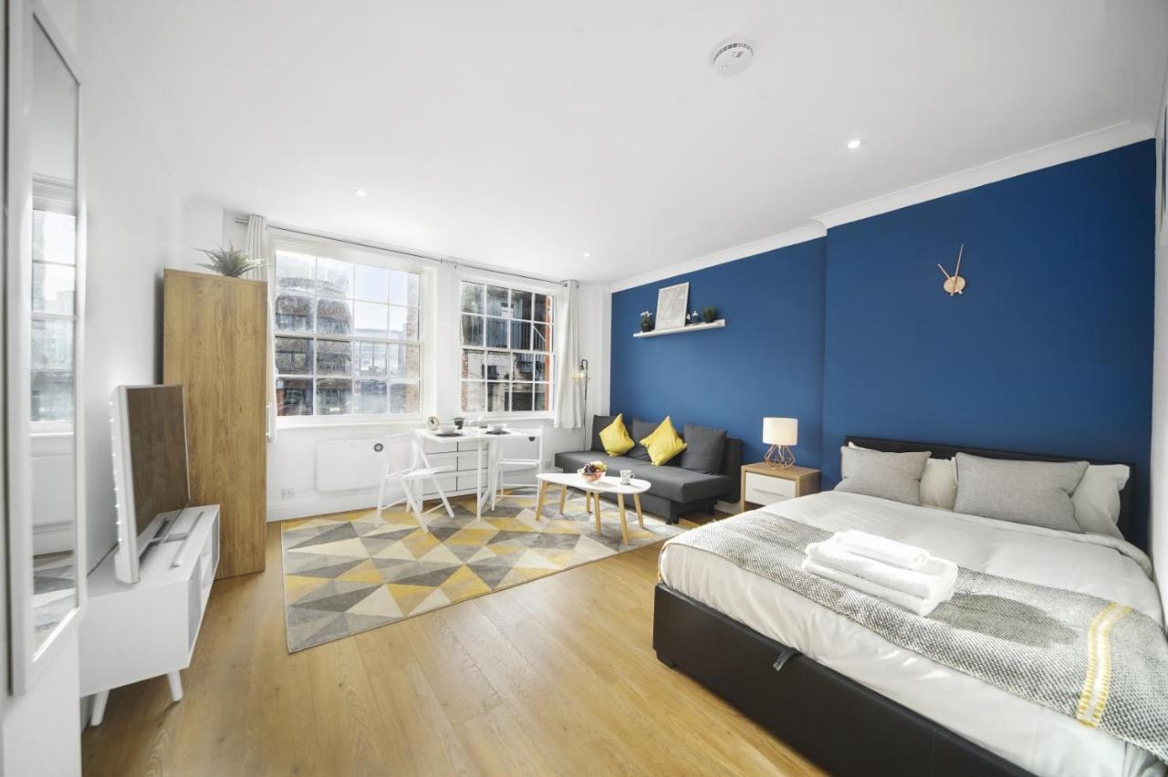 Studio Apartment By Homely Stays Londen Buitenkant foto